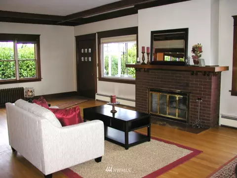 602 Laurel Dr, Everett, WA 98201 photo 2