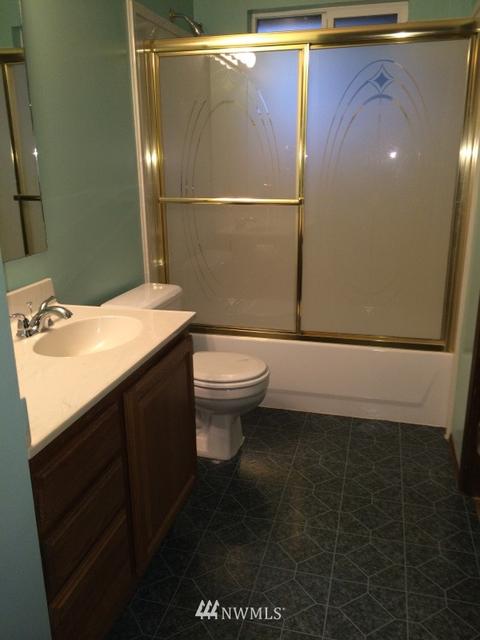 23807 SE 472nd St, Enumclaw, WA 98022 photo 5