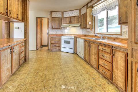23631 Lake Dr E, Bothell, WA 98021 photo 12