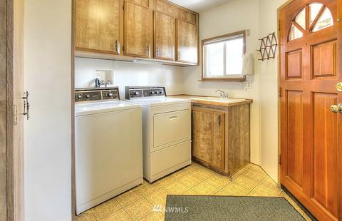 23631 Lake Dr E, Bothell, WA 98021 photo 17