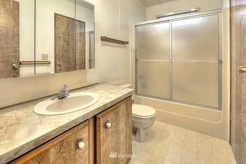 23631 Lake Dr E, Bothell, WA 98021 photo 16