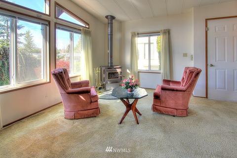 23631 Lake Dr E, Bothell, WA 98021 photo 3