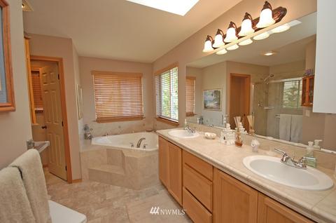 21107 1st Ave W, Bothell, WA 98021 photo 15
