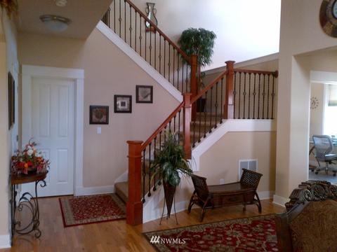21905 41st Ave SE, Bothell, WA 98021 photo 2