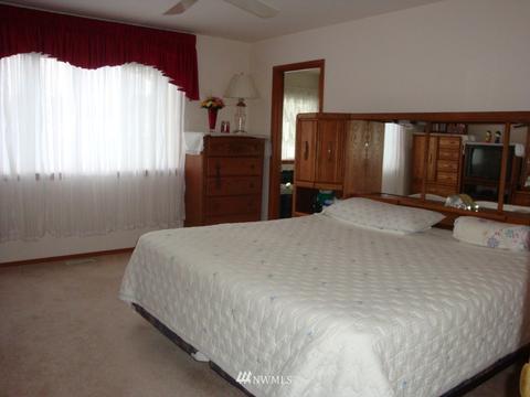 6805 227th St E, Spanaway, WA 98387 photo 10