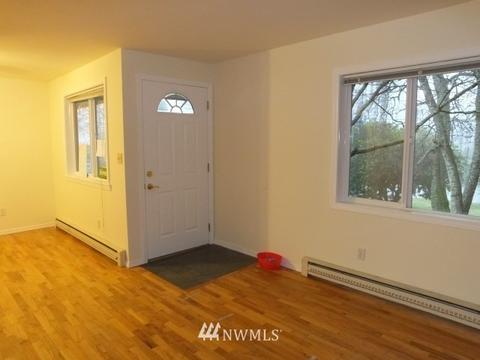 5611 Seahurst Ave, Everett, WA 98203 photo 2