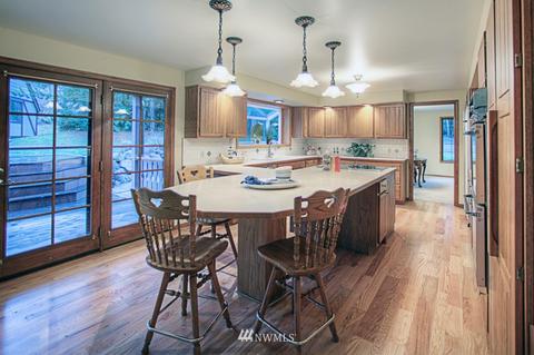 310 208th St SE, Bothell, WA 98012 photo 6