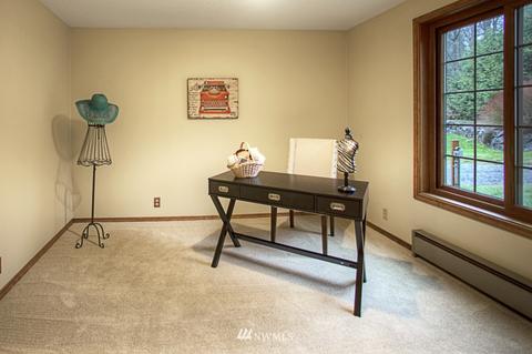 310 208th St SE, Bothell, WA 98012 photo 9