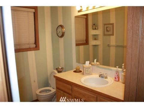 1321 196th St E, Spanaway, WA 98387 photo 8