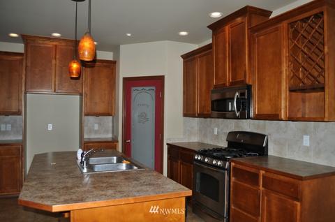 323 Starling St SW, Orting, WA 98360 photo 3