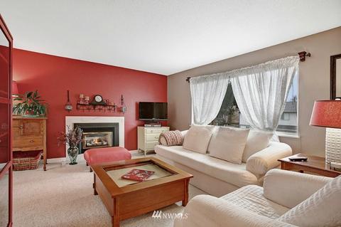 611 204th St SE, Bothell, WA 98012 photo 2
