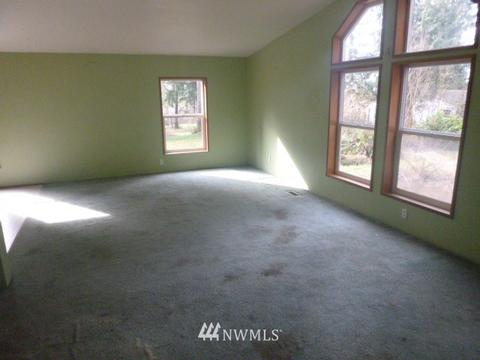 700 Middle Fork Rd, Onalaska, WA 98570 photo 3