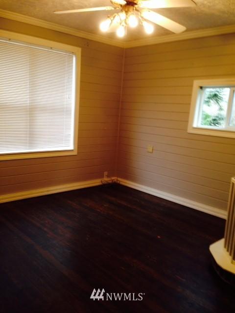 1222 Pioneer St, Enumclaw, WA 98022 photo 4