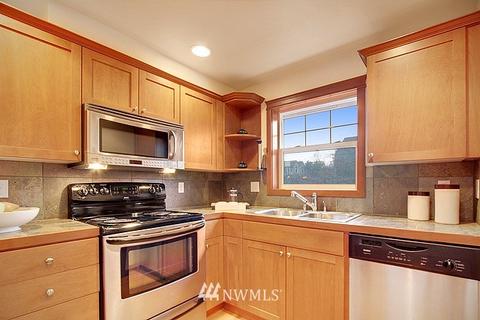 2003 E Jansen Ct, Seattle, WA 98112 photo 7