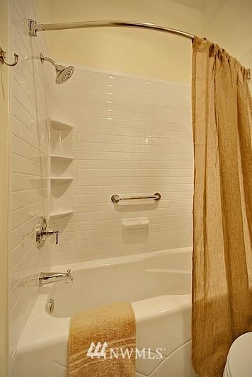 2003 E Jansen Ct, Seattle, WA 98112 photo 12