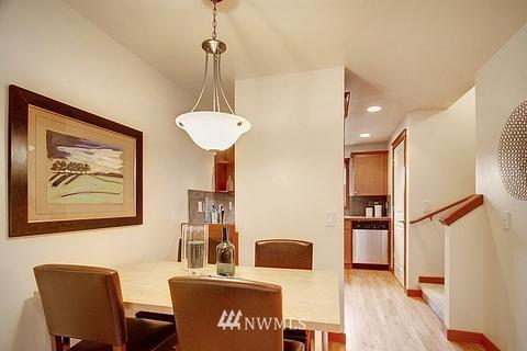 2003 E Jansen Ct, Seattle, WA 98112 photo 5