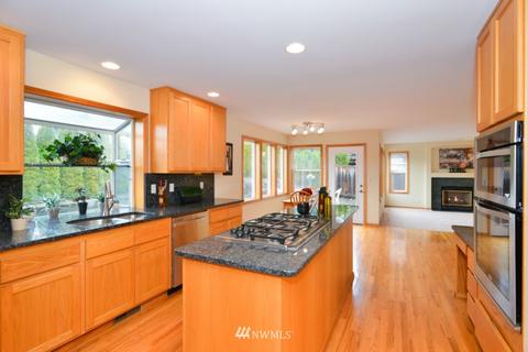 10204 NE 156th Pl, Bothell, WA 98011 photo 8