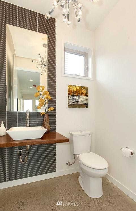 230 29th Ave E, Seattle, WA 98112 photo 9
