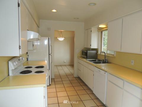 4715 Black Forest Ln, Everett, WA 98203 photo 6