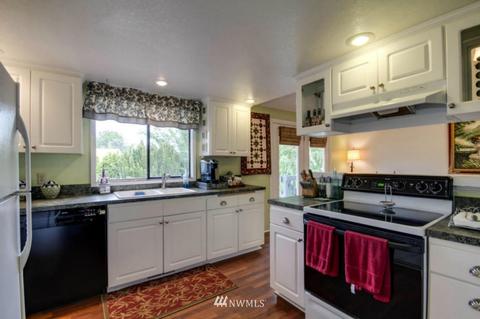 1225 Ormiston St, Wenatchee, WA 98801 photo 5
