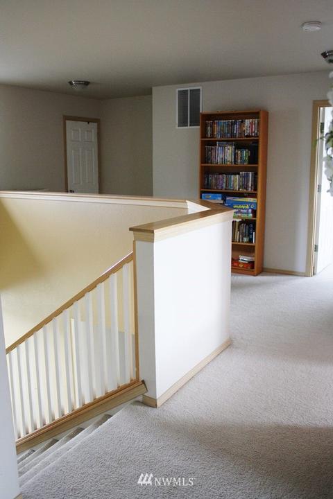 214 Kendall St NE, Orting, WA 98360 photo 6