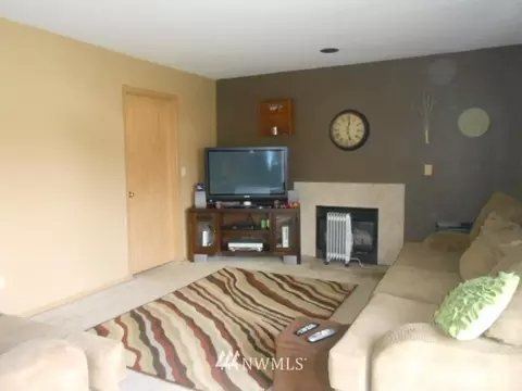 209 Icey St SW, Orting, WA 98360 photo 2