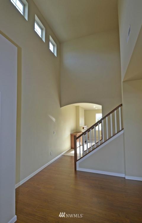 304 Balmer St SW, Orting, WA 98360 photo 4