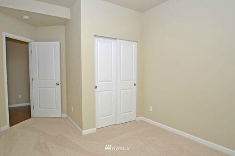 304 Balmer St SW, Orting, WA 98360 photo 5