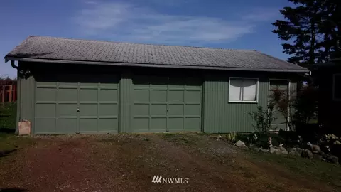 310 W Deytona St, Sequim, WA 98382 photo 2