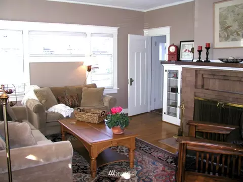 1201 Rucker Ave, Everett, WA 98201 photo 3