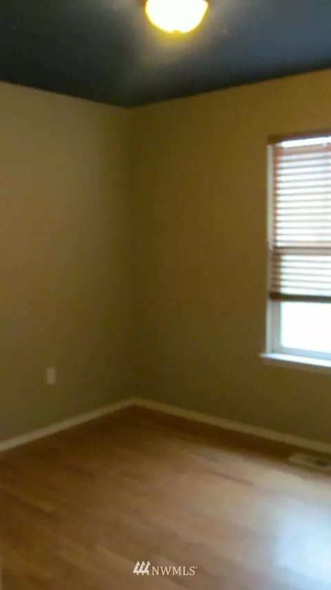 509 Eldredge Ave NW, Orting, WA 98360 photo 7