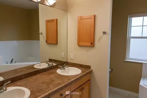 13824 N Creek Dr #302, Mill Creek, WA 98012 photo 12