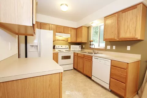 15727 Wallace Falls Loop Rd, Gold Bar, WA 98251 photo 2