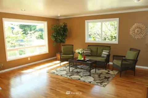 7129 Lower Ridge Rd, Everett, WA 98203 photo 4