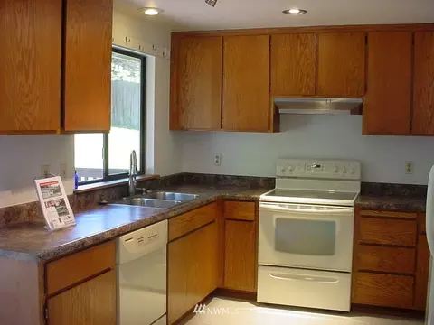 23131 19th Dr SE, Bothell, WA 98021 photo 5