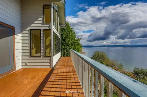 643 E Rauschert, Grapeview, WA 98546 photo 4