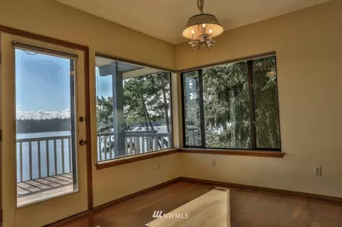 643 E Rauschert, Grapeview, WA 98546 photo 8