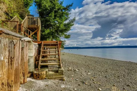 643 E Rauschert, Grapeview, WA 98546 photo 2