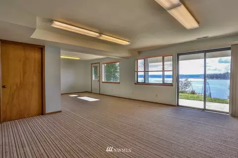 643 E Rauschert, Grapeview, WA 98546 photo 10