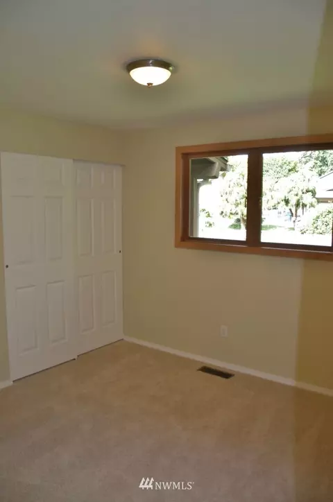 19115 1st Ave SE, Bothell, WA 98012 photo 14