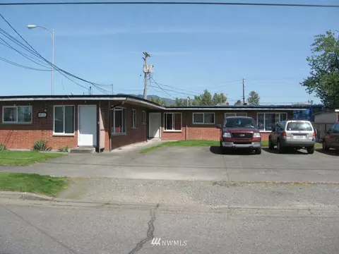 801 Myrtine St, Enumclaw, WA 98022 photo 1