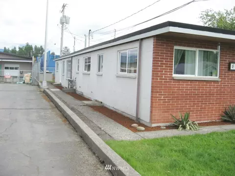 801 Myrtine St, Enumclaw, WA 98022 photo 5