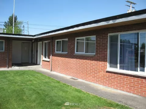 801 Myrtine St, Enumclaw, WA 98022 photo 2