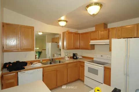 1026 56th St SE, Everett, WA 98203 photo 3