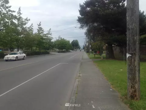 914 E Casino Rd, Everett, WA 98203 photo 3