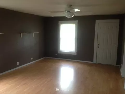 914 E Casino Rd, Everett, WA 98203 photo 6
