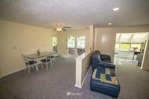 196 Taylor Blvd, Sequim, WA 98382 photo 4