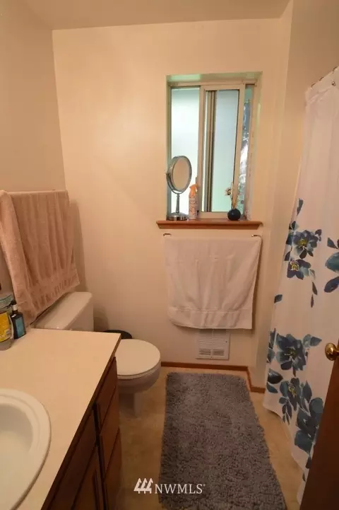 20607 W Richmond Rd, Bothell, WA 98021 photo 9