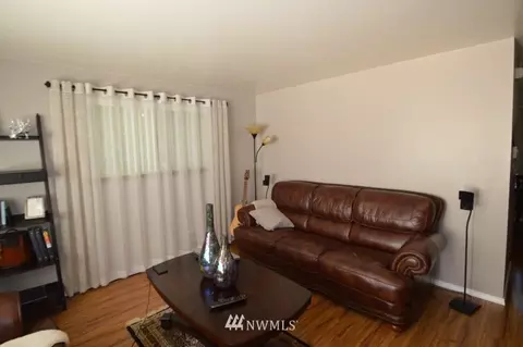 20607 W Richmond Rd, Bothell, WA 98021 photo 6