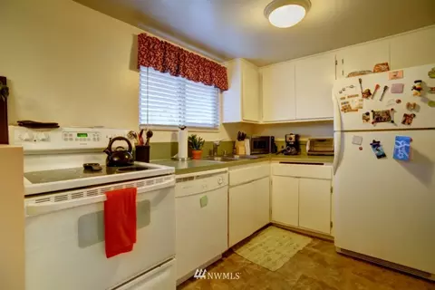 6009 Pebble Pl, Everett, WA 98203 photo 13
